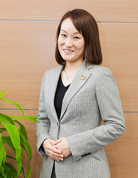 代表弁護士 中森真紀子